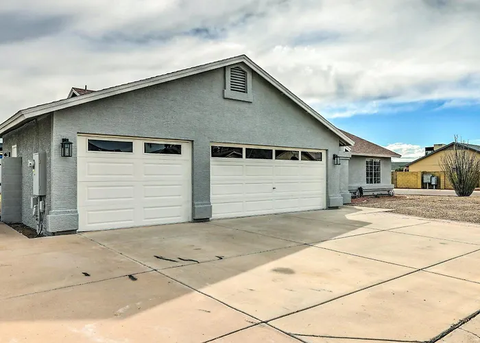 Group Getaway In < 1 Mi To Westgate! * Glendale