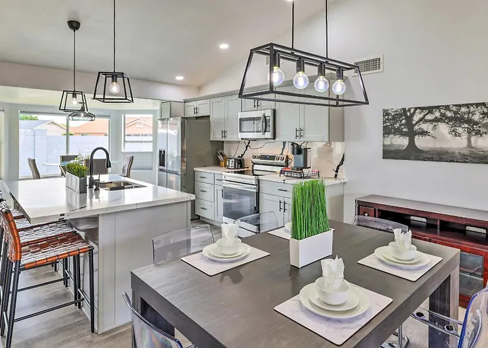 Holiday home Group Getaway In < 1 Mi To Westgate! *