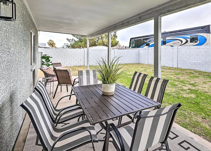 Holiday home Group Getaway In < 1 Mi To Westgate!